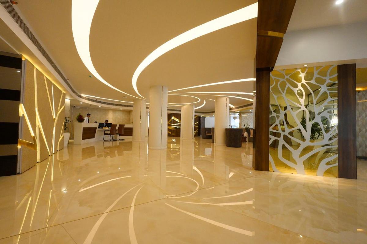 Fort Manor Thiruvananthapuram Bagian luar foto